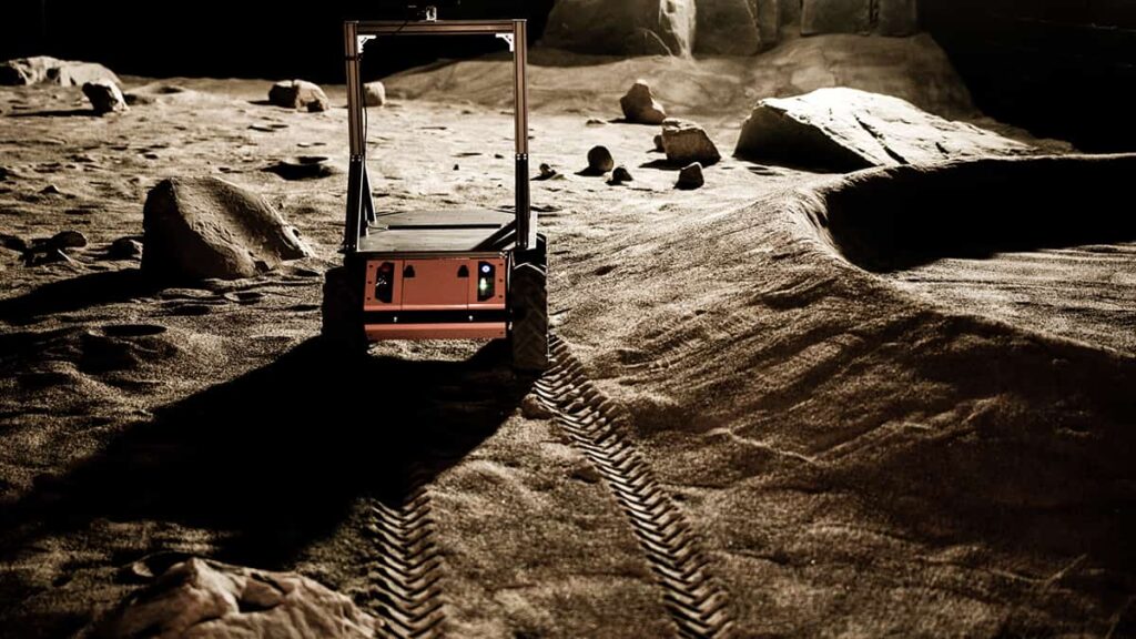 rs-issue5-mission-control-rover-1-1024x576